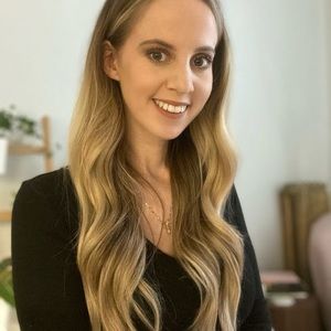 Meet your Posher, Alicia